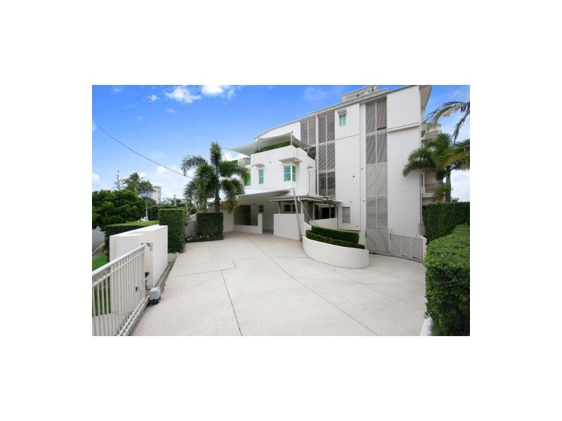 2/49 River Esplanade, Mooloolaba QLD 4557