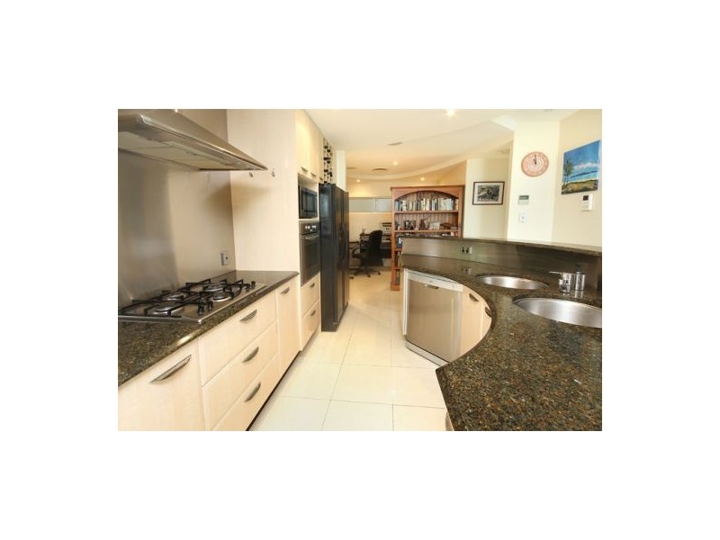 2/49 River Esplanade, Mooloolaba QLD 4557