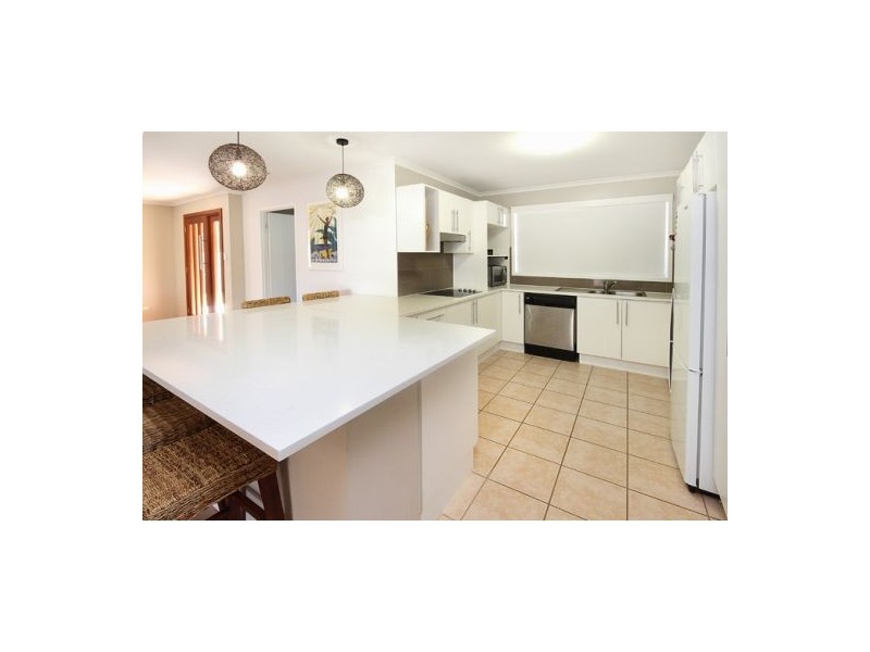 37 Point Cartright Drive, Buddina QLD 4575