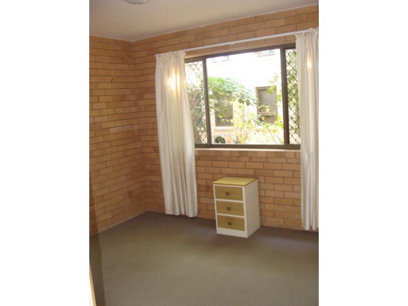 2/278 Alexandra Parade, Alexandra Headland QLD 4572