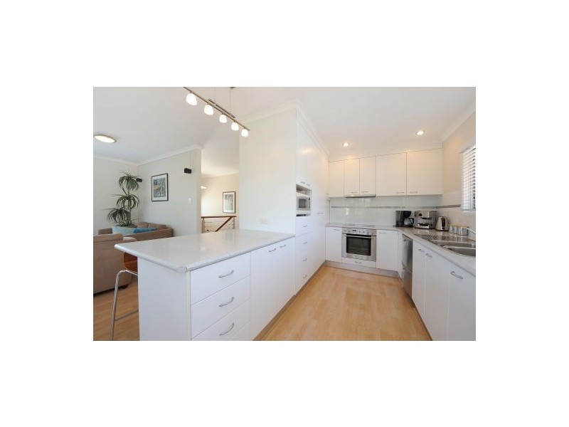 20 Poinsettia Avenue, Mooloolaba QLD 4557