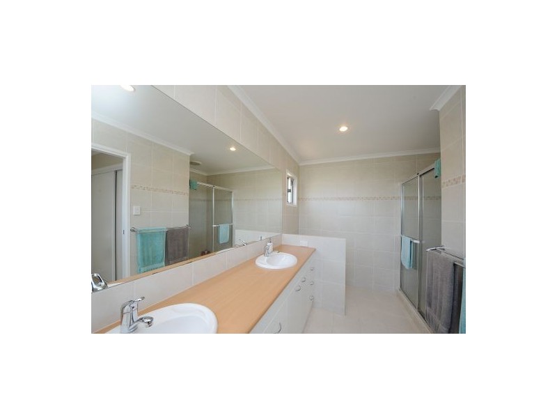 20 Poinsettia Avenue, Mooloolaba QLD 4557