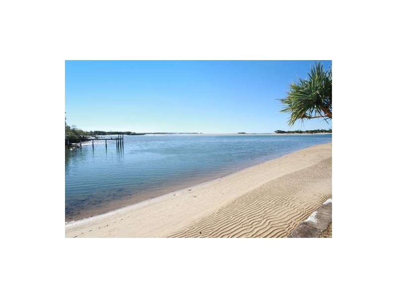 7 “Sunshine Waters” 65 The Esplanade, Maroochydore QLD 4558