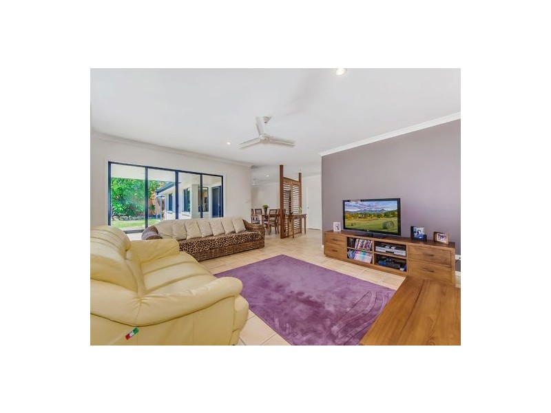 13 Fantail Place, Twin Waters QLD 4564