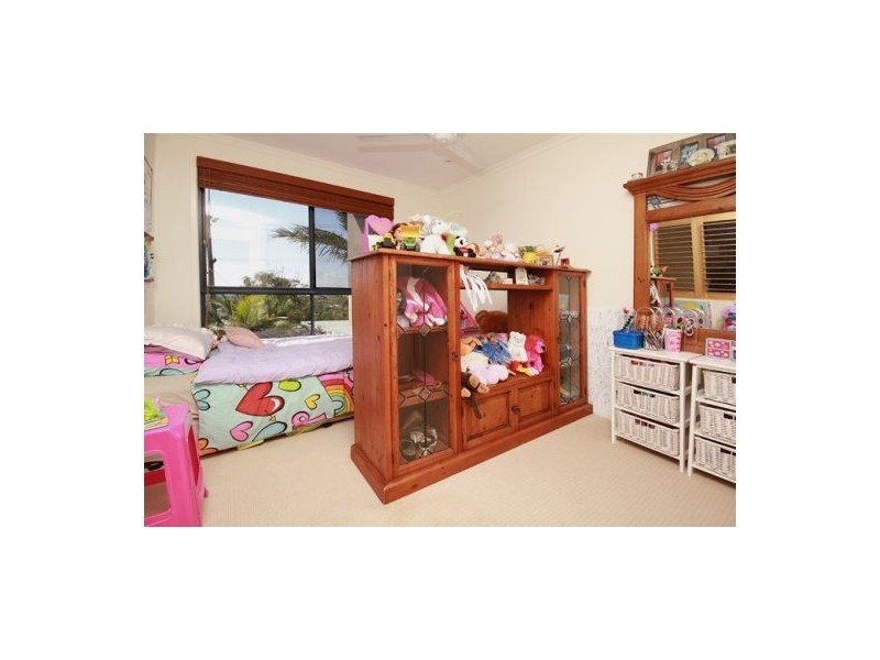 63 Tantula Road West, Alexandra Headland QLD 4572