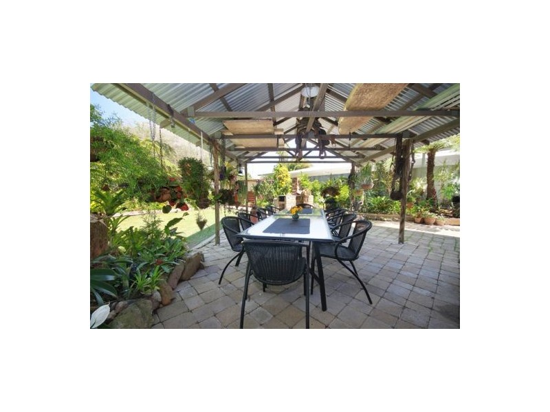 28 Tombarra Street, Mooloolaba QLD 4557