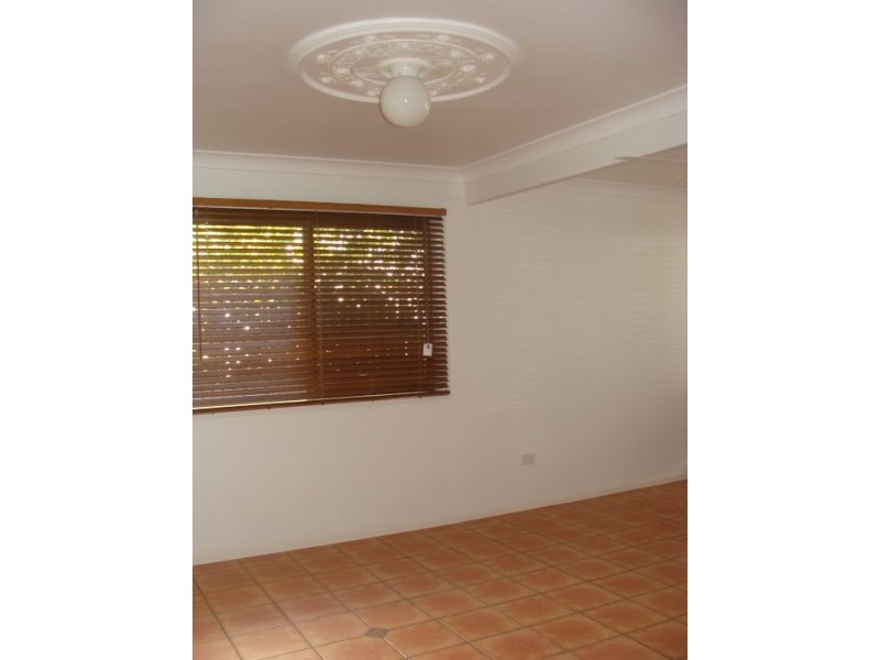 2/96 Pacific Bvd, Buddina QLD 4575
