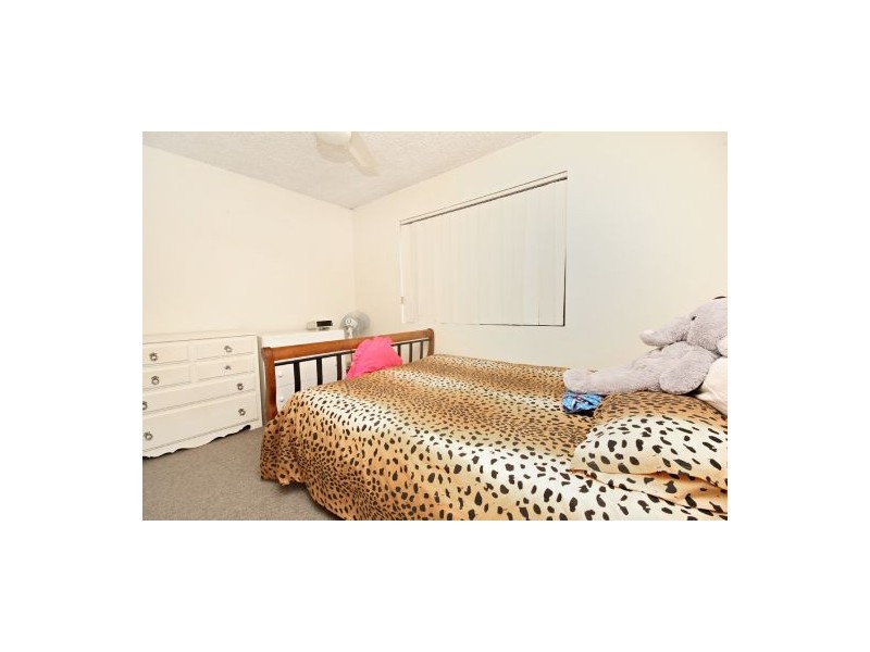 2/32 Broadwater Avenue, Maroochydore QLD 4558