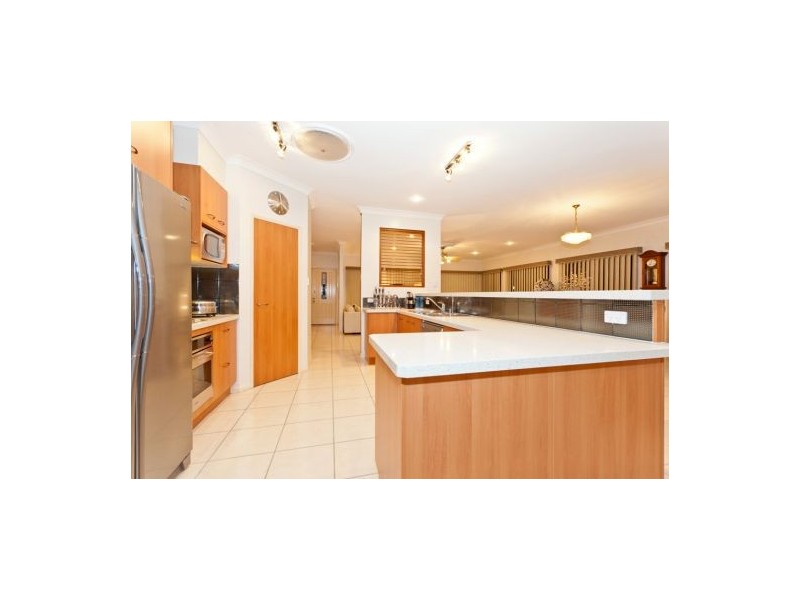 33 Panorama Drive, Nambour QLD 4560