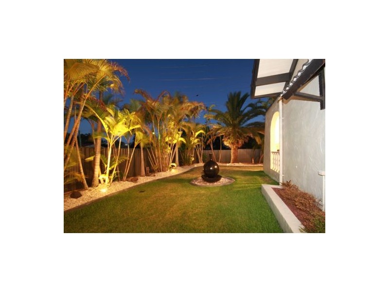 104 Goonawarra Drive, Mooloolaba QLD 4557