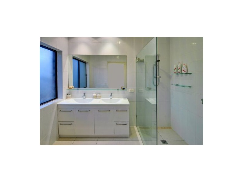 30 Lara Drive, Buderim QLD 4556