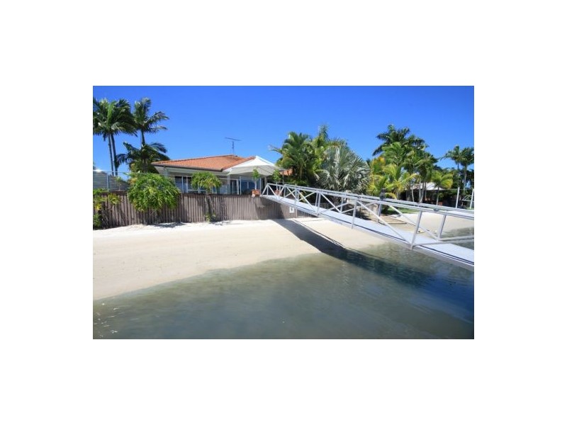 8 Chiswell Place, Maroochydore QLD 4558