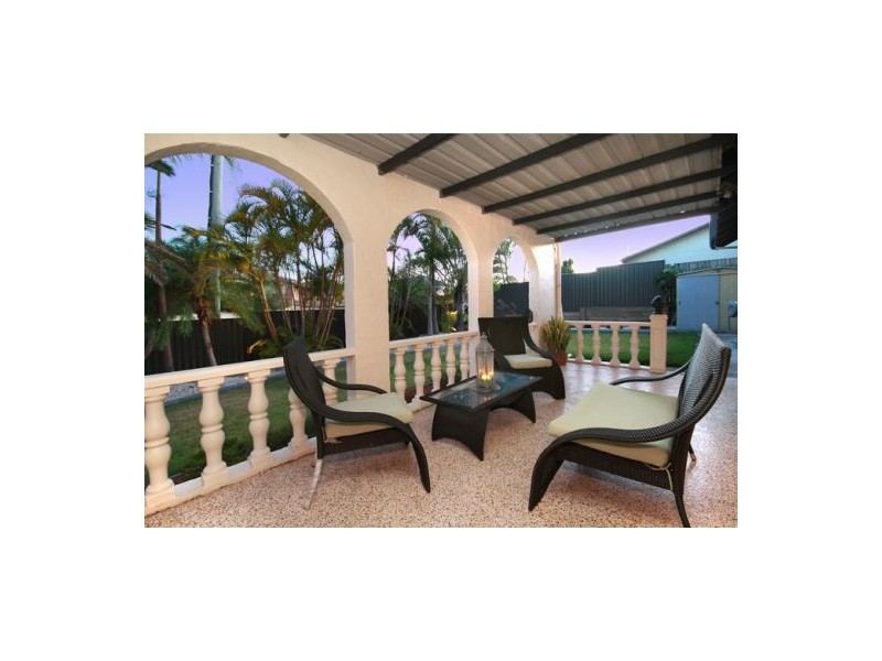 104 Goonawarra Drive, Mooloolaba QLD 4557