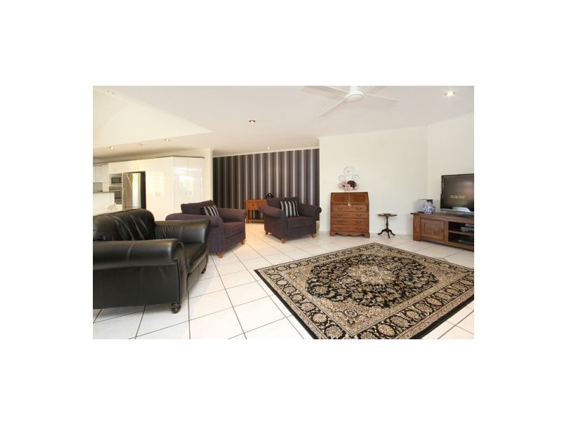 25 Hazeltine Court, Maroochydore QLD 4558