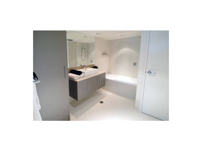 Apt 18 ‘Elouera Tower’, 81 Sixth Ave, Maroochydore QLD 4558