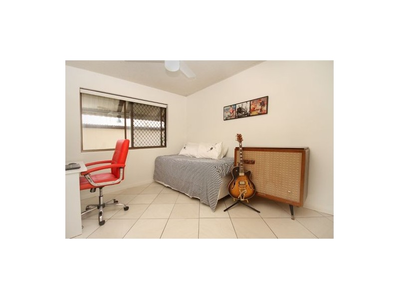 1 ‘Idle Along’ 61 Bradman Ave, Maroochydore QLD 4558