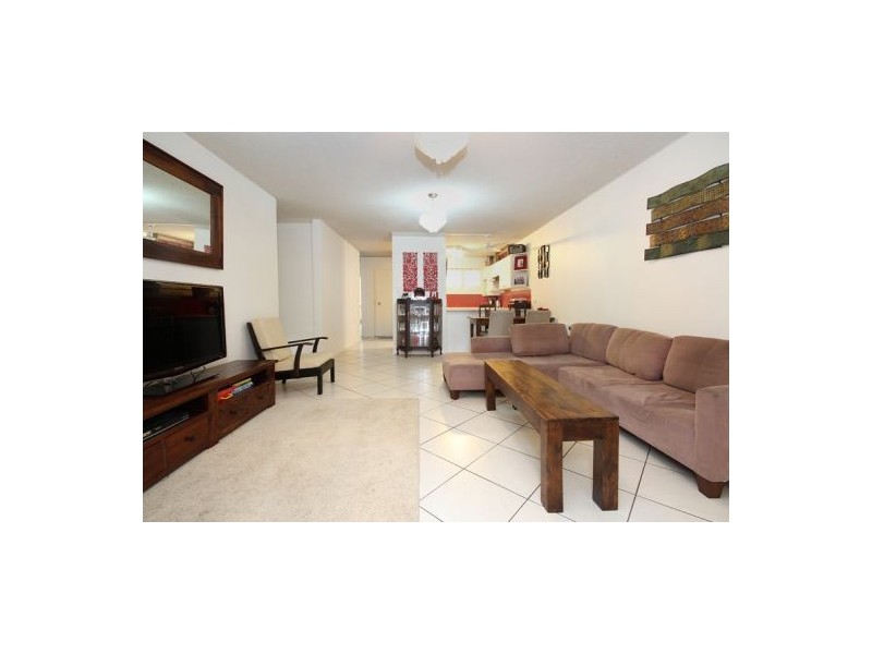 U1/ 61 Bradman Avenue, Maroochydore QLD 4558