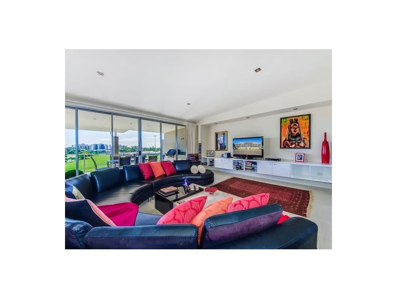 Unit 20 ‘Central Park’, 39 Kingsford Smith Parade, Maroochydore QLD 4558