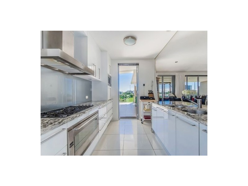 Unit 20 ‘Central Park’, 39 Kingsford Smith Parade, Maroochydore QLD 4558