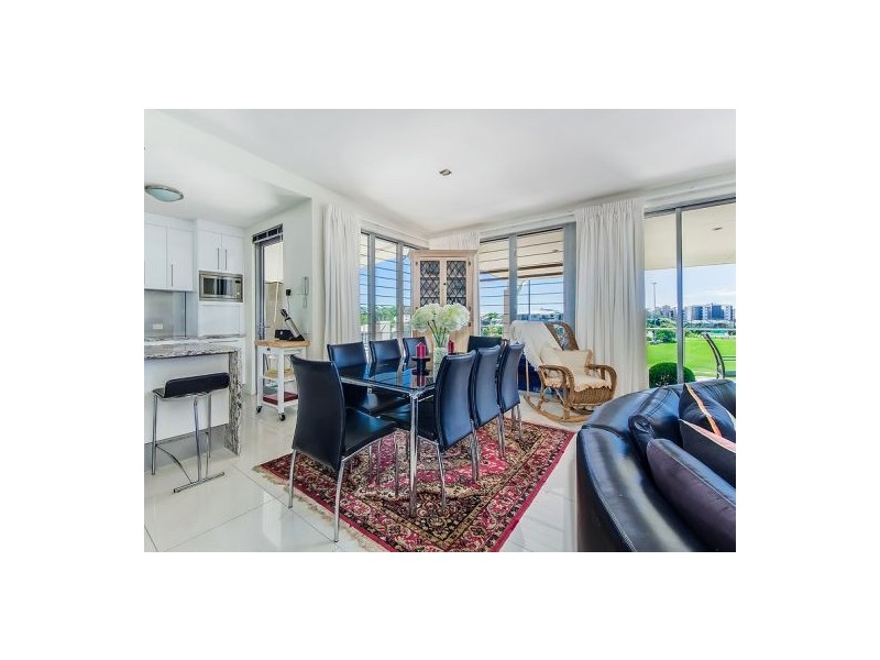 Unit 20 ‘Central Park’, 39 Kingsford Smith Parade, Maroochydore QLD 4558