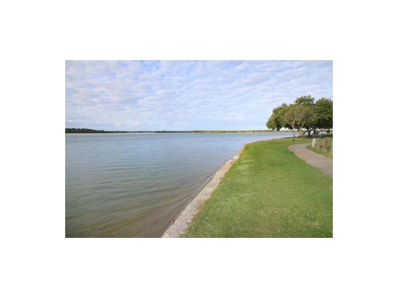 Apt 7 ‘Points North’, 16 Picnic Point Esplanade, Maroochydore QLD 4558