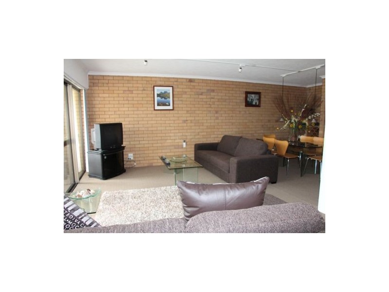 Apt 14 ‘Humzy Villas’, 77 Bradman Avenue, Maroochydore QLD 4558