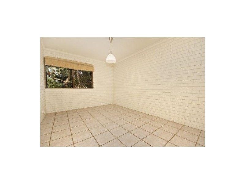 2 Humzy Villa’ 77 Bradman Ave, Maroochydore QLD 4558