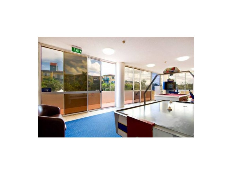 Apt 42 Beachfront Towers, 4 Aerodrome Road, Maroochydore QLD 4558