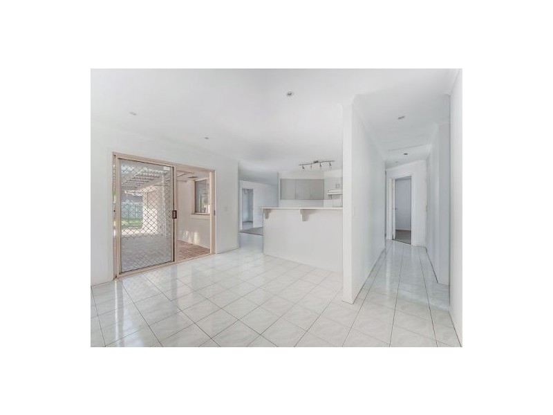 25 Orlando Crescent, Kuluin QLD 4558