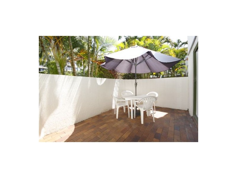 6 ‘Camargue’ 52 Alexandra Pde, Maroochydore QLD 4558