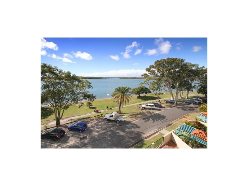 7/16 ‘Points North’ Picnic Point Esplanade, Maroochydore QLD 4558
