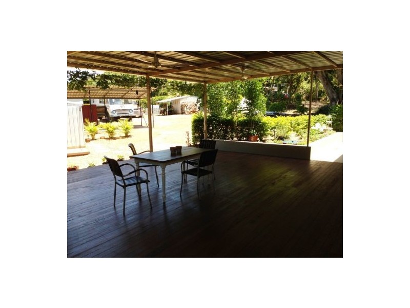 63 Railway Parade, Glass House Mountains QLD 4518