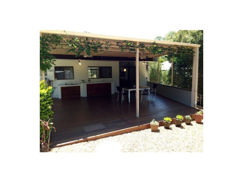 63 Railway Parade, Glass House Mountains QLD 4518