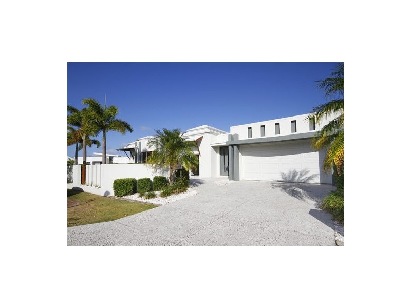 6 Olympic Lane, Pelican Waters QLD 4551