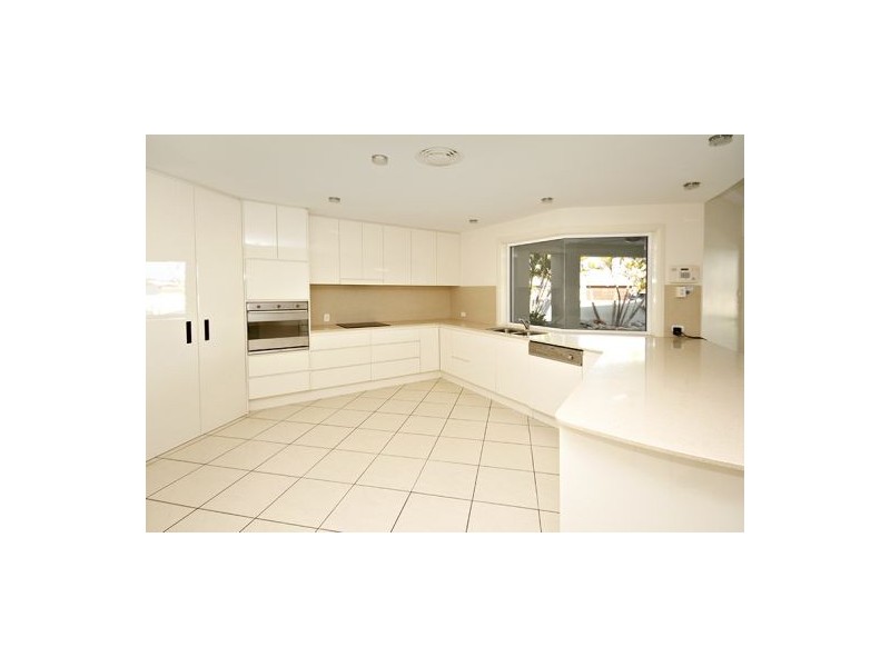 6 Olympic Lane, Pelican Waters QLD 4551