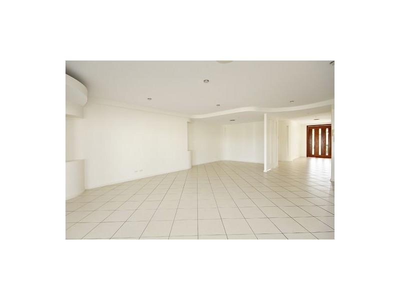 6 Olympic Lane, Pelican Waters QLD 4551