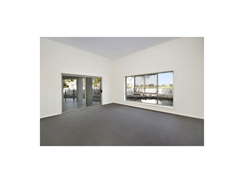 6 Olympic Lane, Pelican Waters QLD 4551