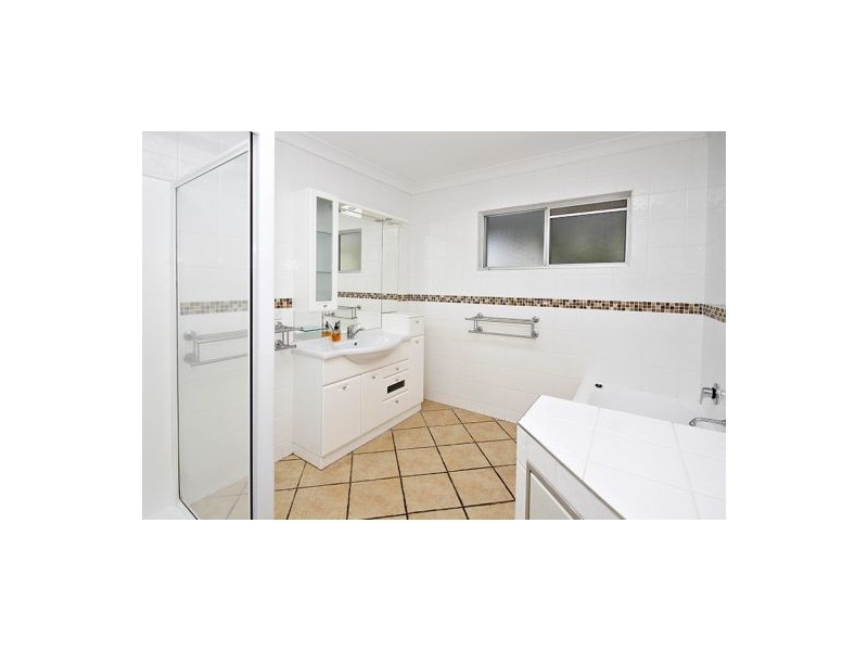 23 Atkinson Road, Bli Bli QLD 4560