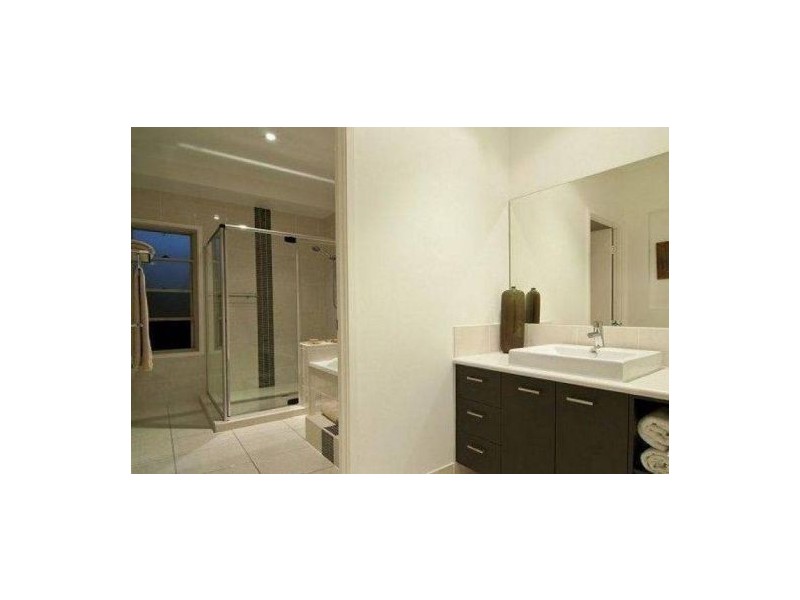 102 Maroochy Waters Drive, Maroochydore QLD 4558
