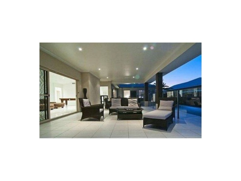 102 Maroochy Waters Drive, Maroochydore QLD 4558