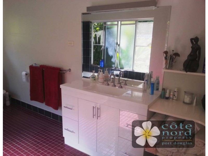 15 Agincourt Street, Port Douglas QLD 4877