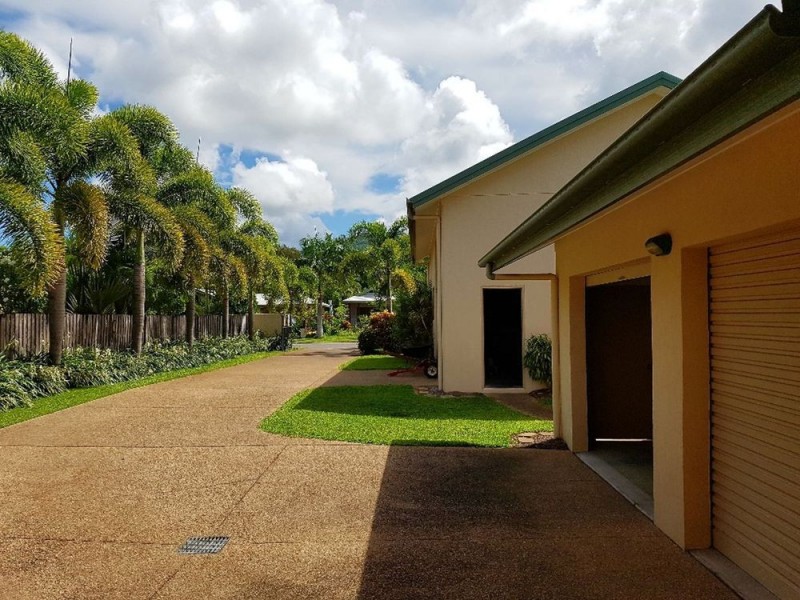 Port Douglas QLD 4877