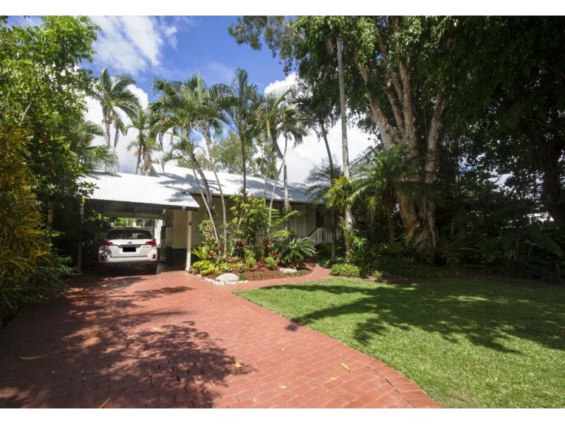 Port Douglas QLD 4877