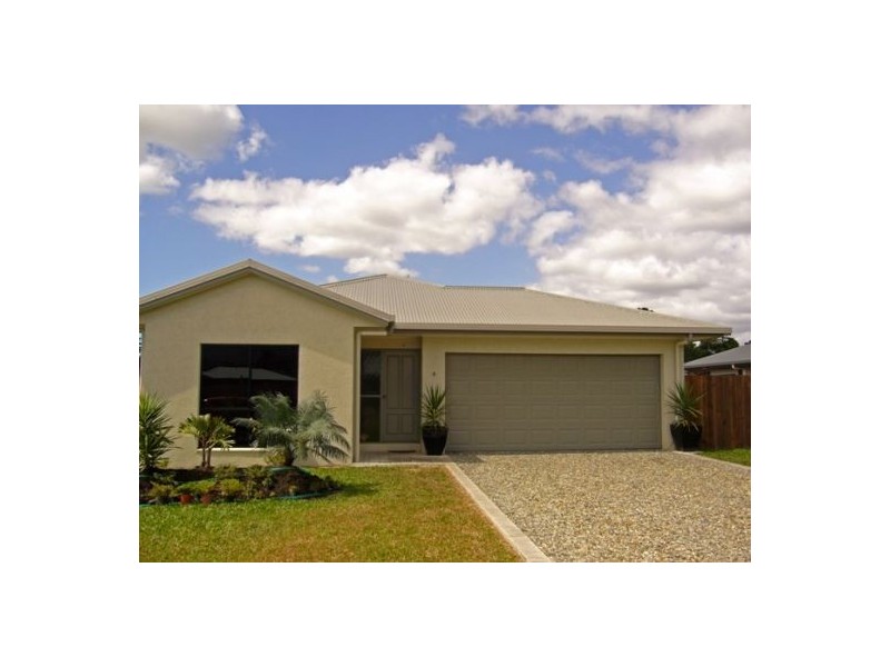 4 Waratah, Mossman QLD 4873