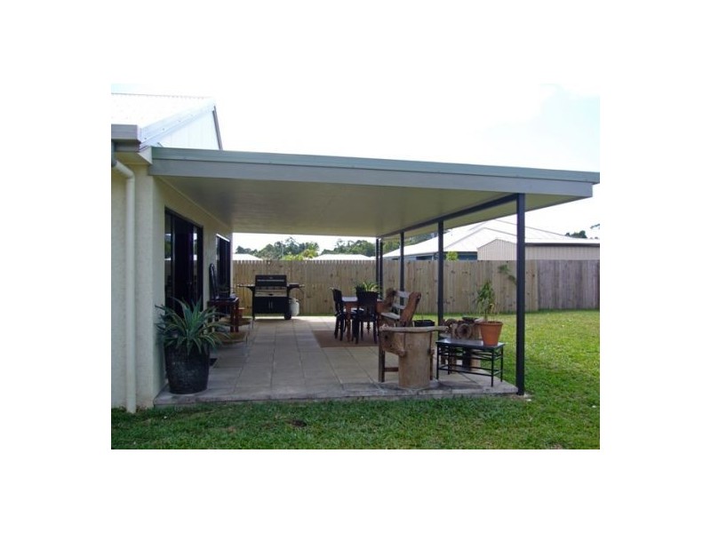 4 Waratah, Mossman QLD 4873