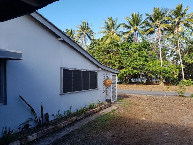 38 Marine Parade, Newell QLD 4873