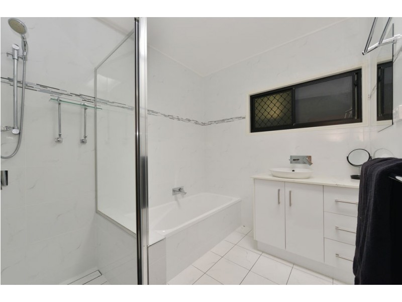 6 Olive Street, Newell QLD 4873