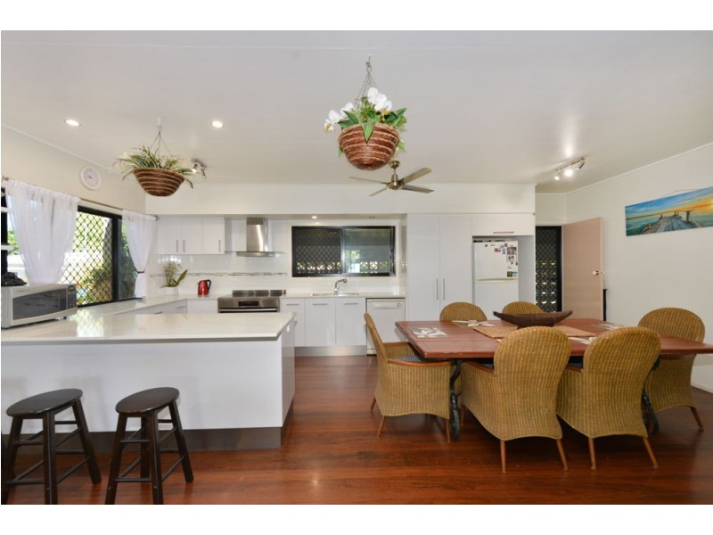 6 Olive Street, Newell QLD 4873