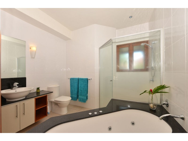 Villa 3 18 Andrews Close, Port Douglas QLD 4877