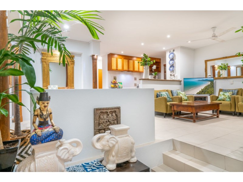 Villa 10 Surya 24 Andrews Close, Port Douglas QLD 4877